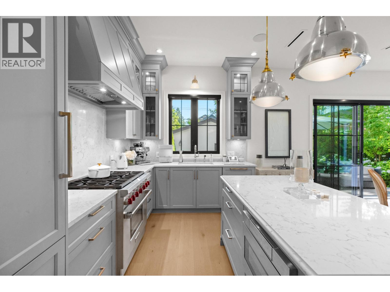 2720 STEPHENS STREET, Vancouver