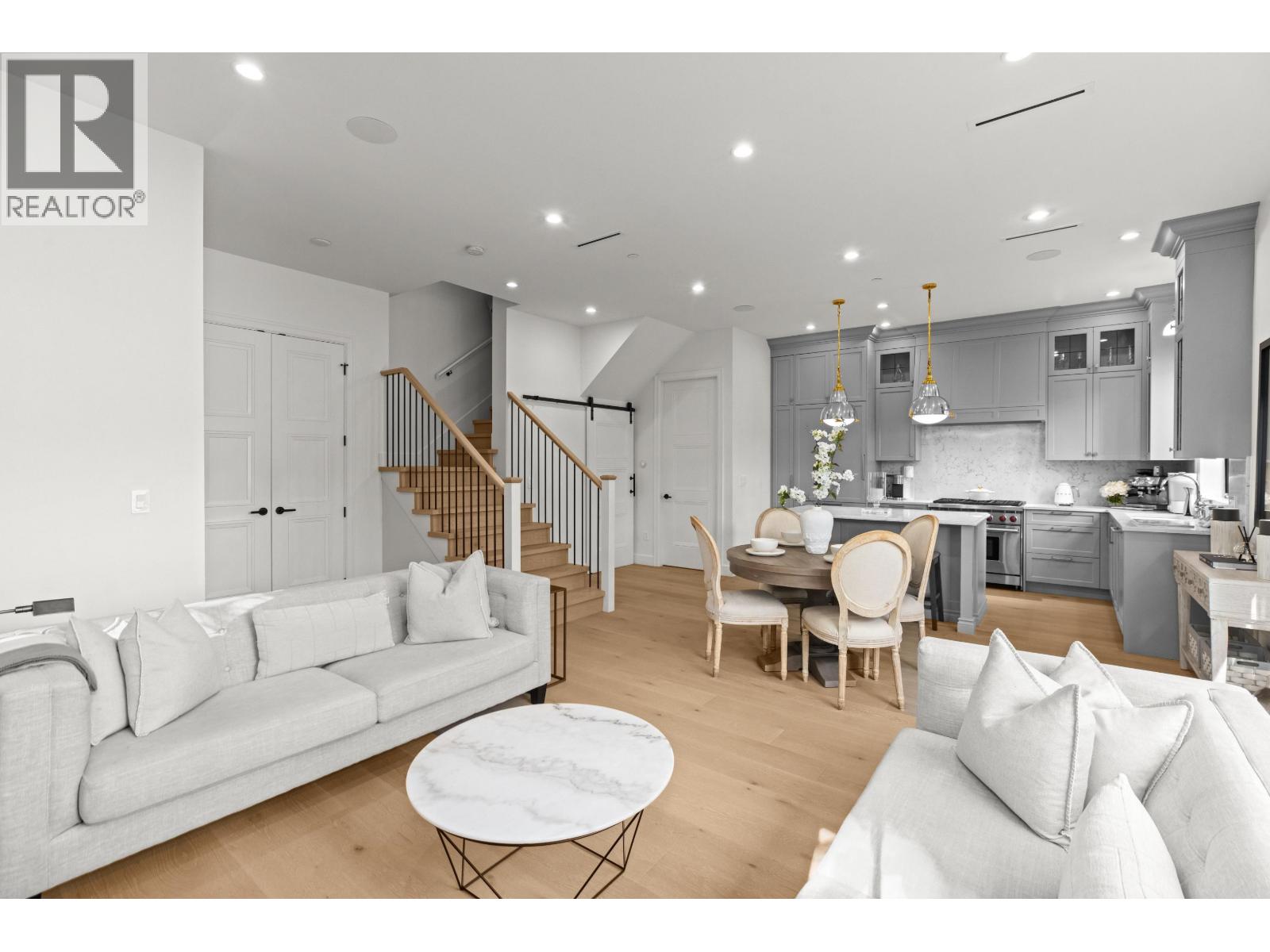 2720 STEPHENS STREET, Vancouver