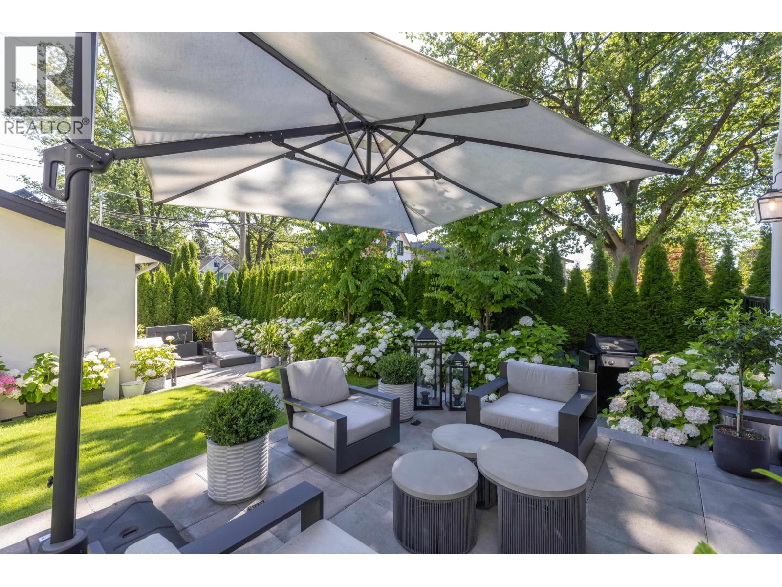 2720 STEPHENS STREET, Vancouver