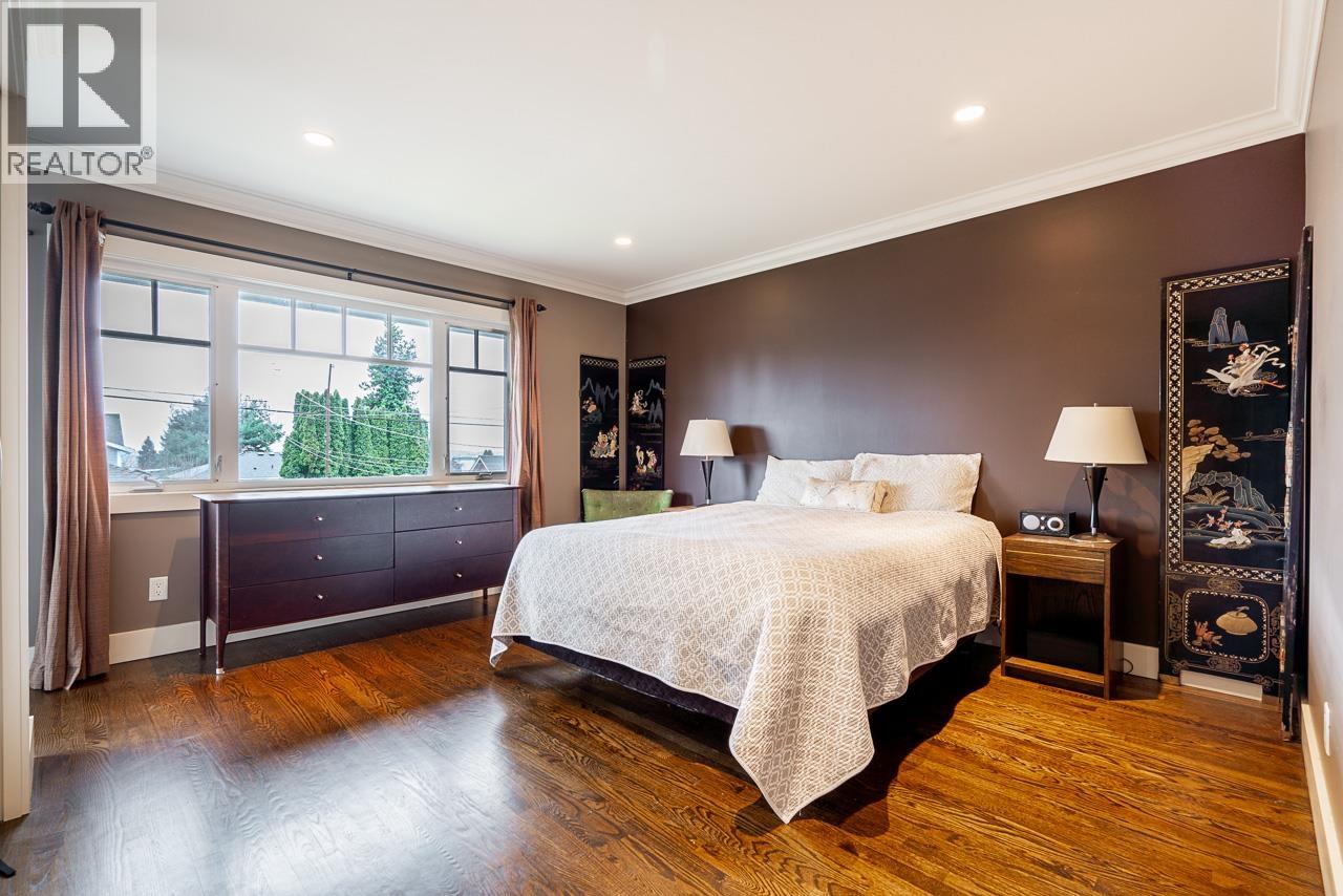 613 E 7TH STREET, North Vancouver