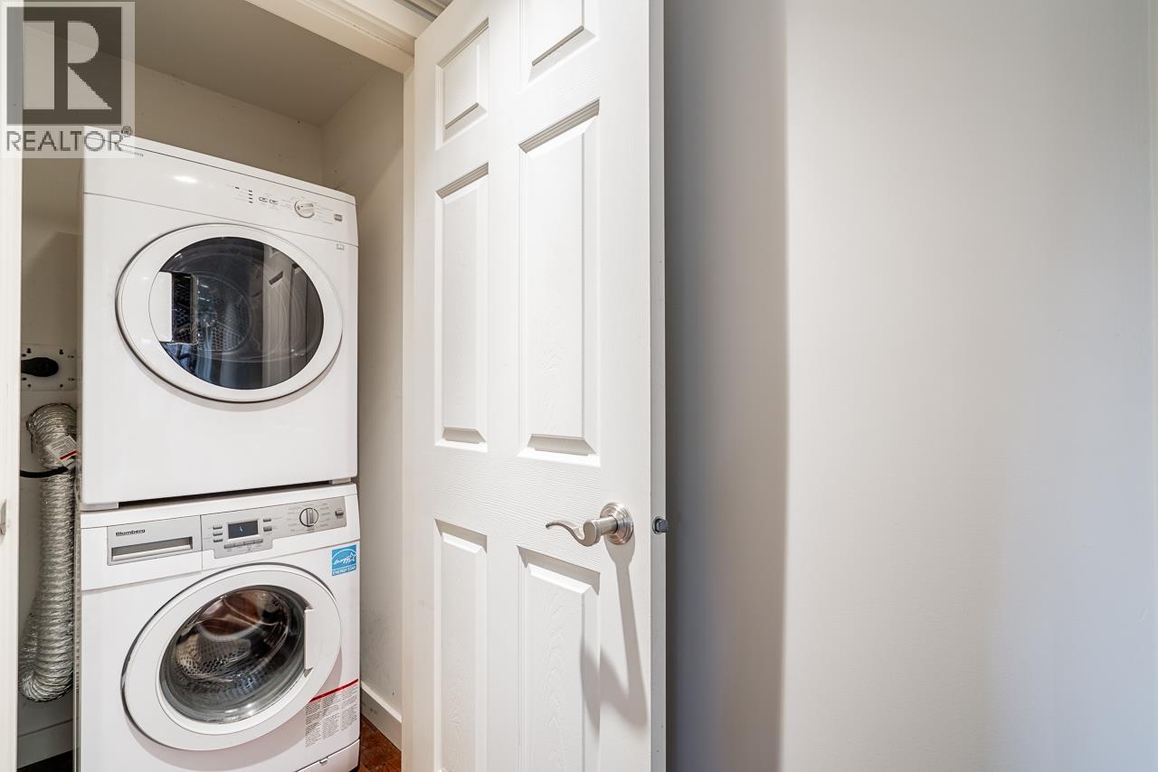 613 E 7TH STREET, North Vancouver