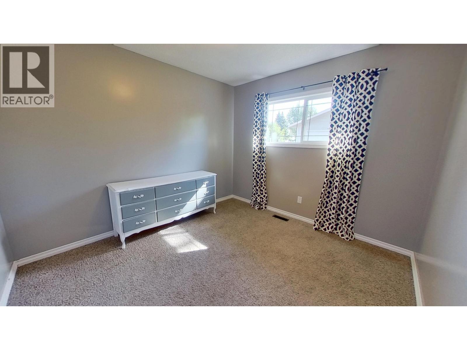 9407 112 AVENUE, Fort St. John