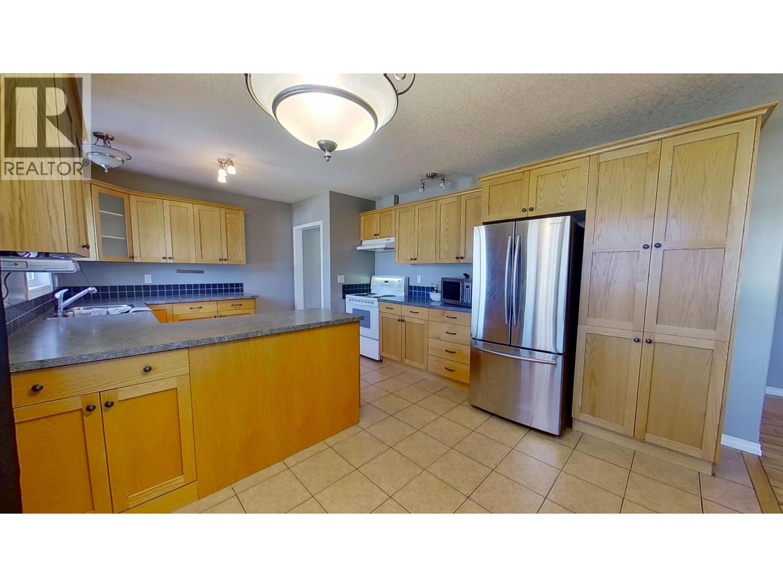 9407 112 AVENUE, Fort St. John