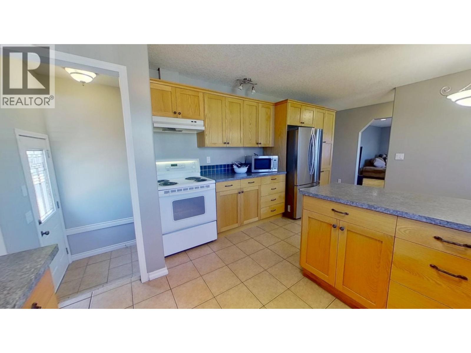 9407 112 AVENUE, Fort St. John