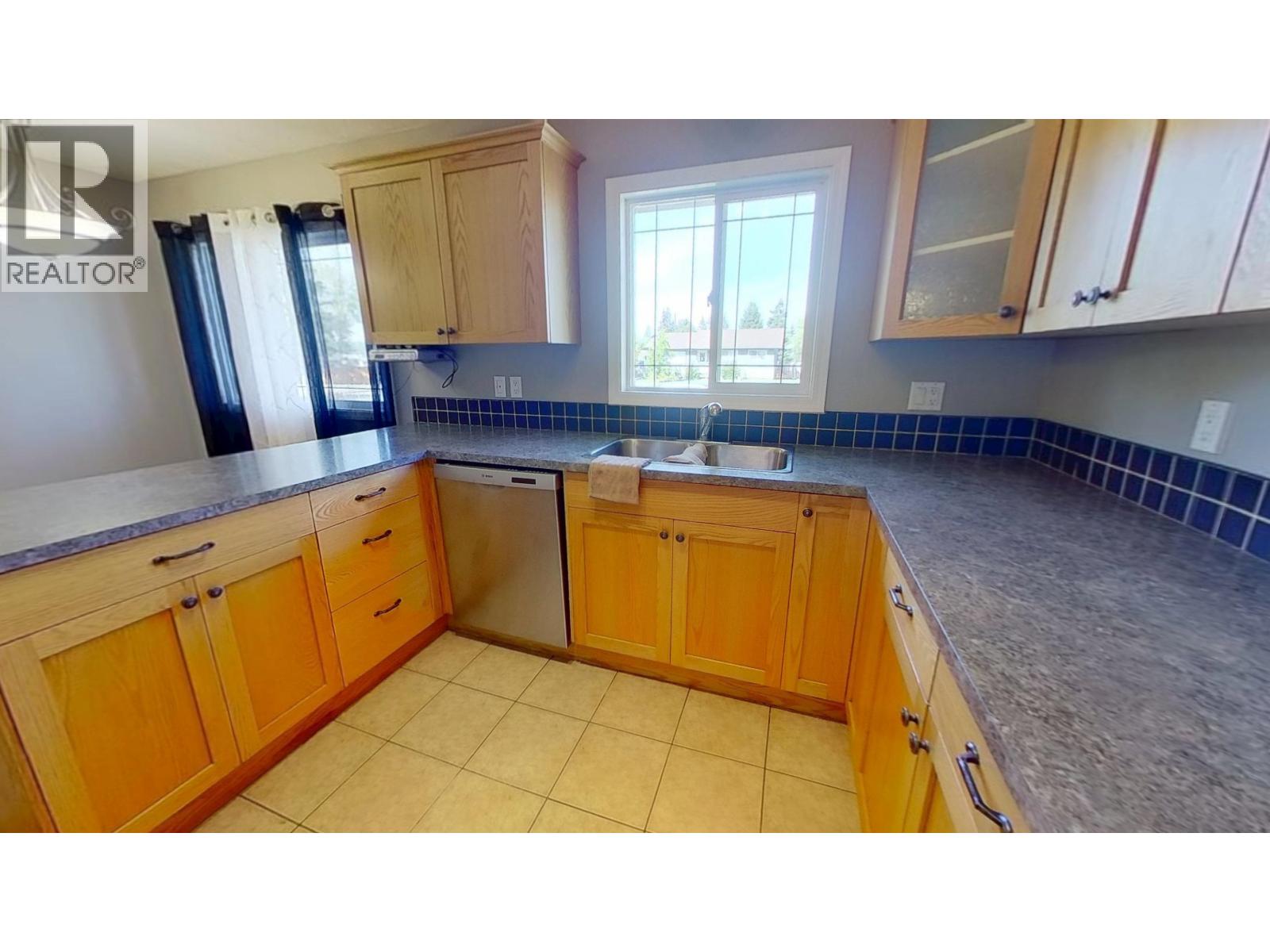 9407 112 AVENUE, Fort St. John