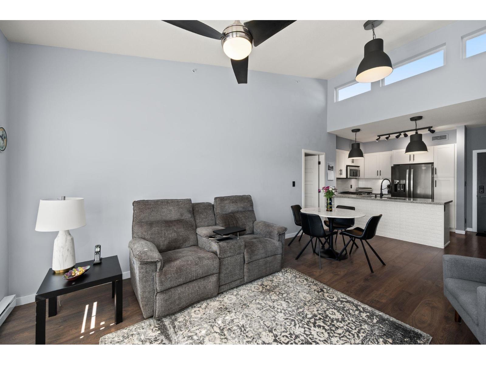 409 23215 BILLY BROWN ROAD, Langley