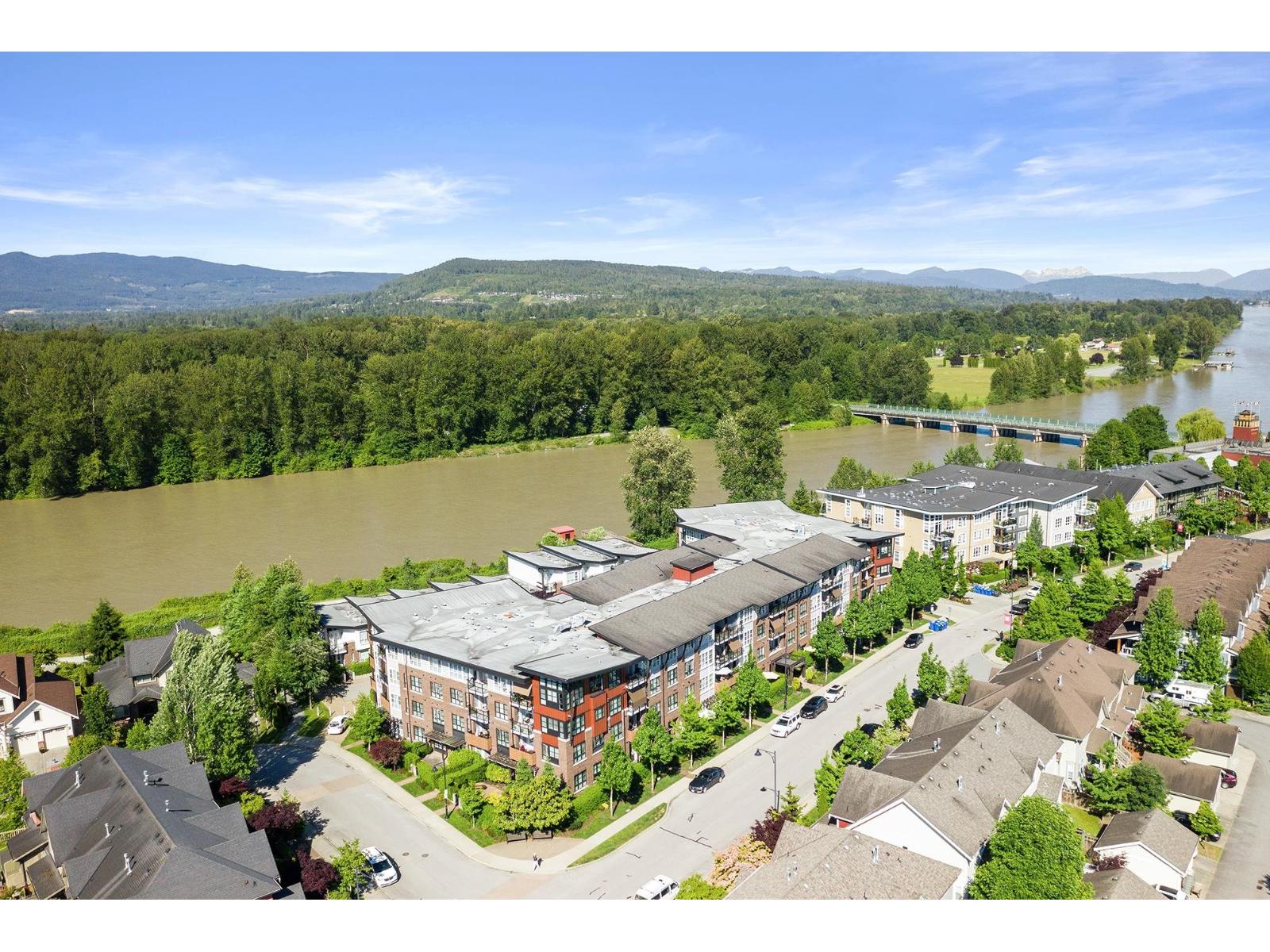 409 23215 BILLY BROWN ROAD, Langley