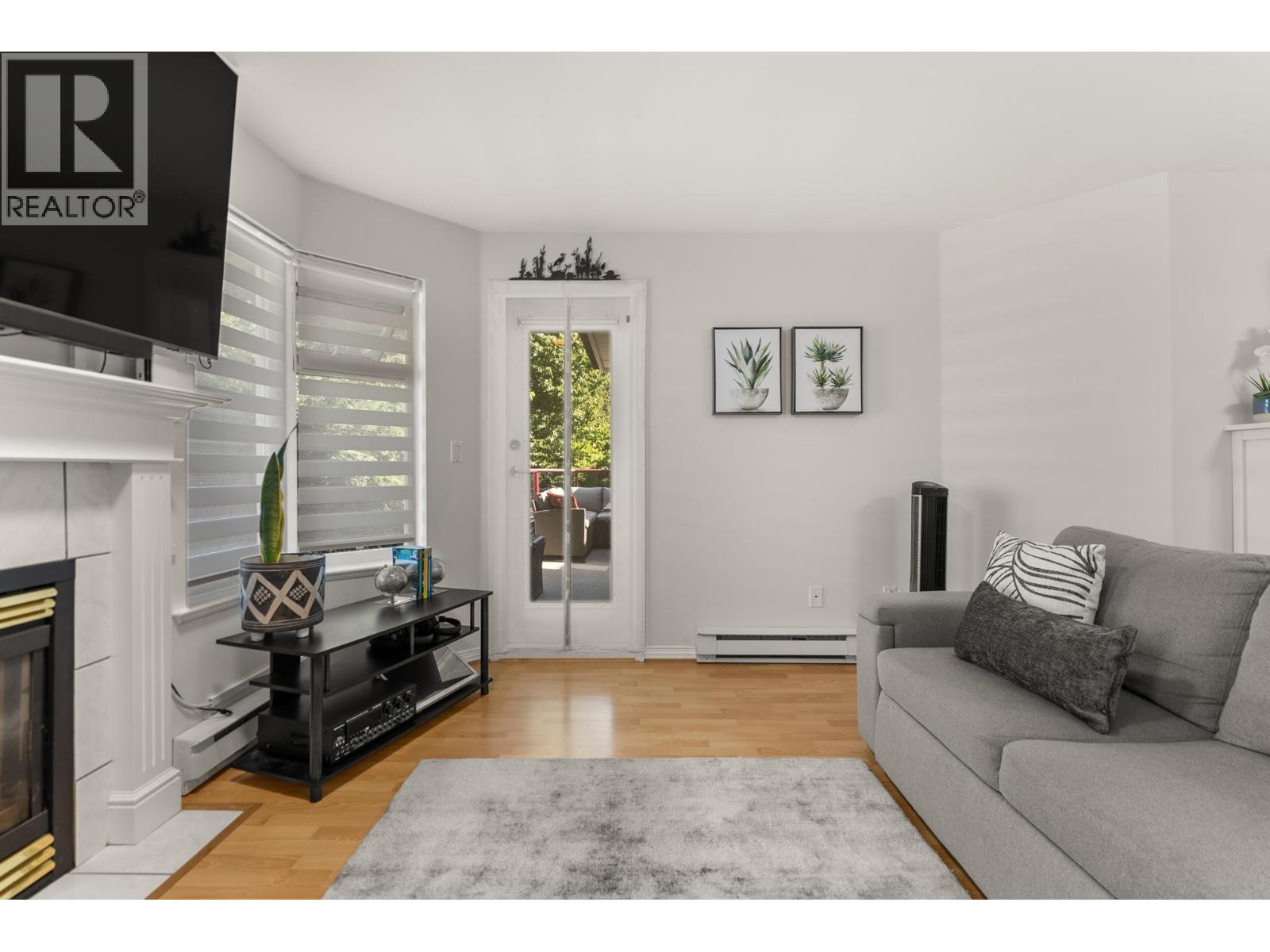 213 1999 SUFFOLK AVENUE, Port Coquitlam