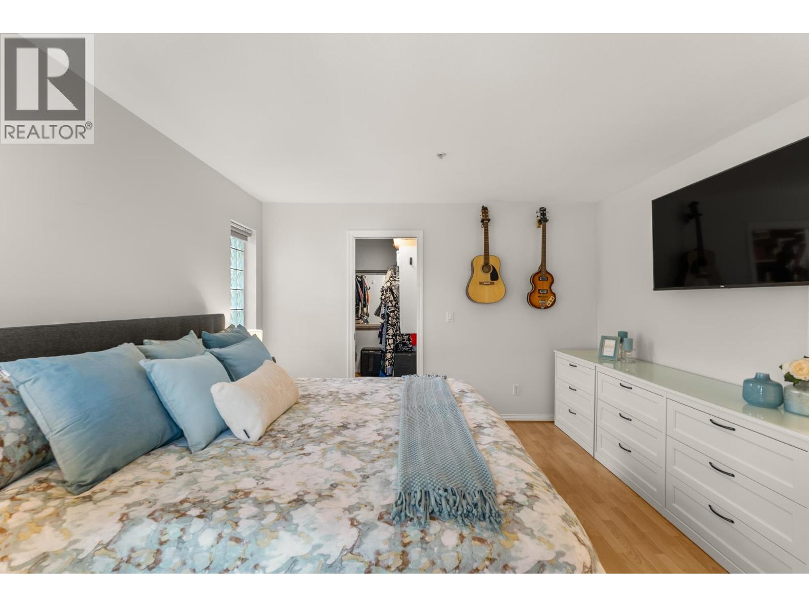 213 1999 SUFFOLK AVENUE, Port Coquitlam