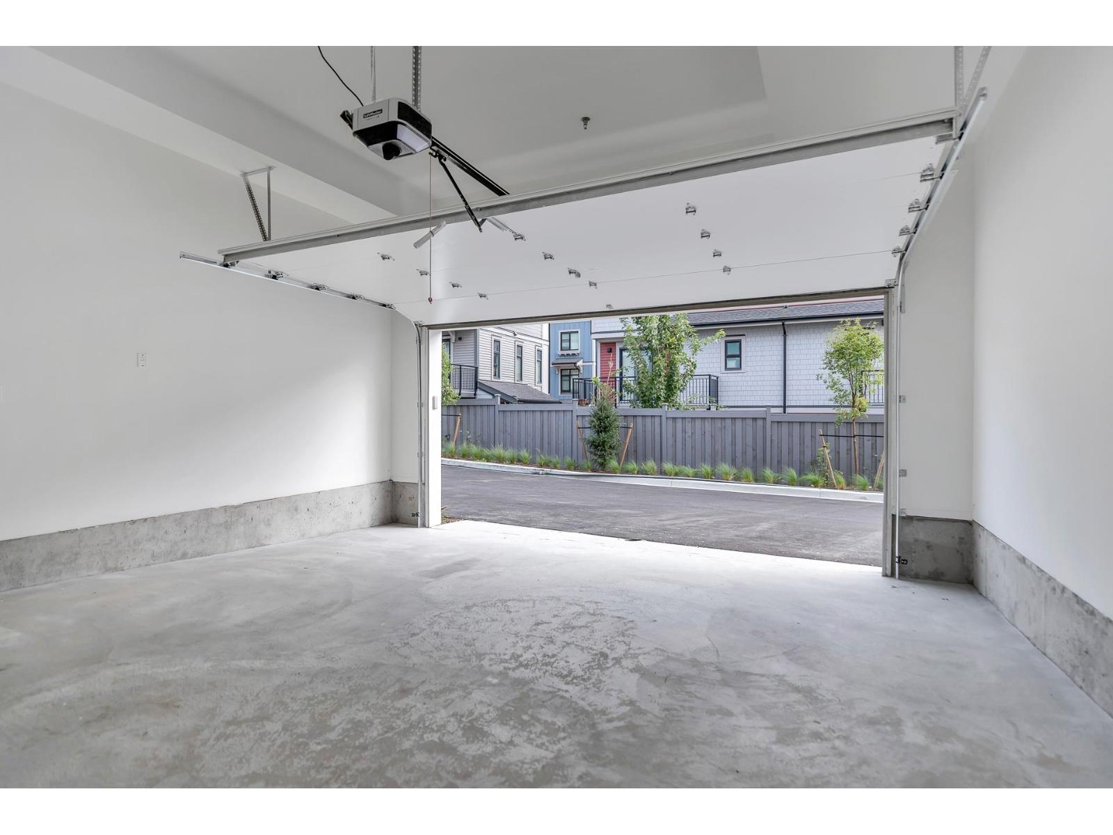 11 6983 204 STREET, Langley