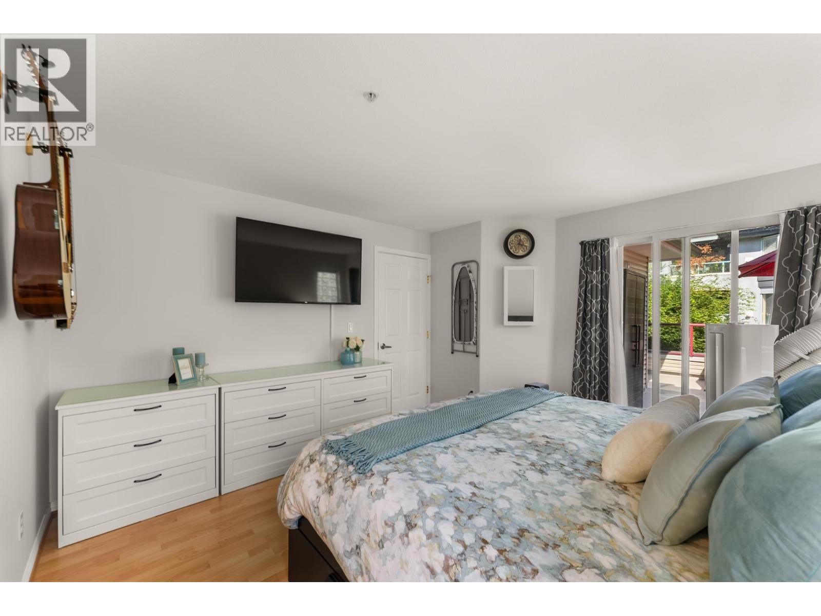 213 1999 SUFFOLK AVENUE, Port Coquitlam