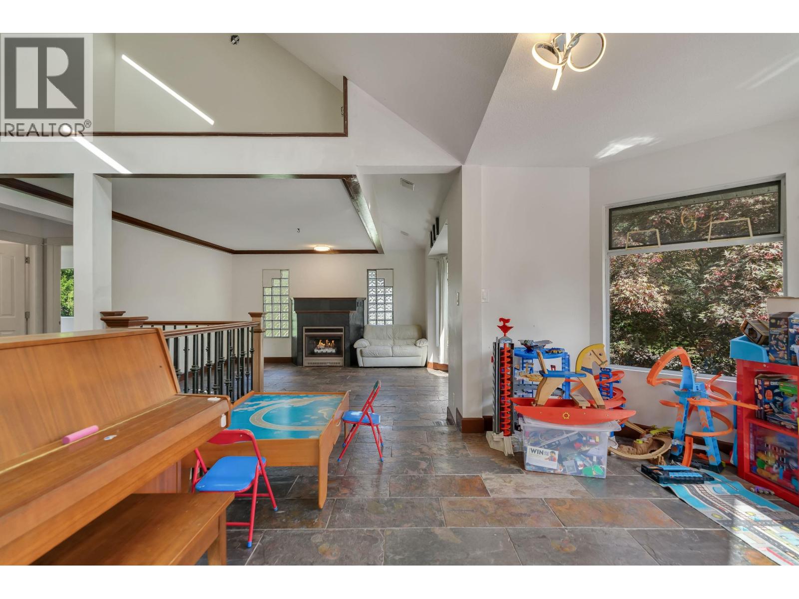 15227 SHERIDAN DRIVE, Pitt Meadows