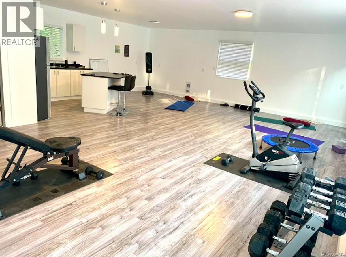 321 Wireless Rd, Comox