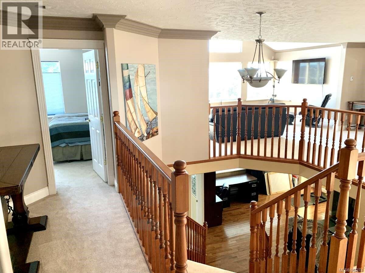 321 Wireless Rd, Comox