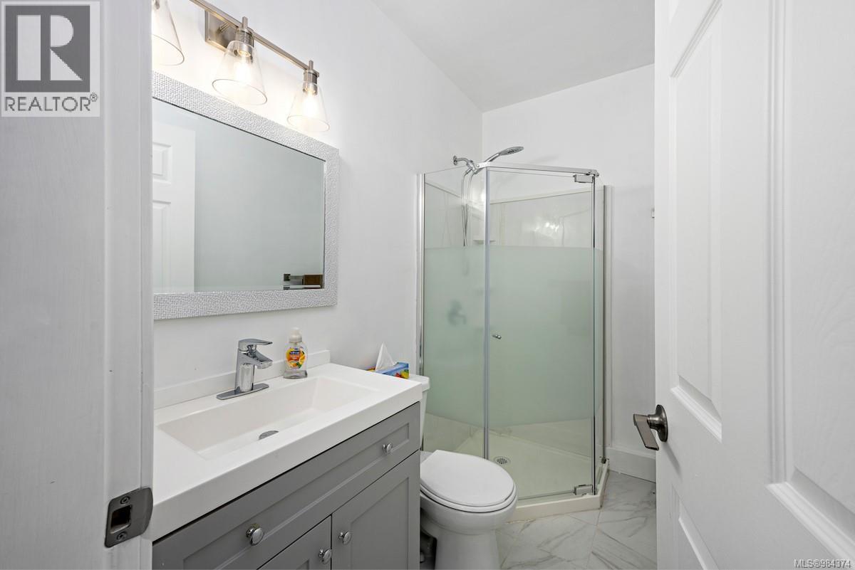 321 Wireless Rd, Comox