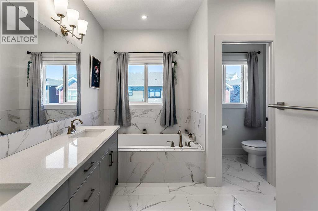 Single Family House for Sale in  Arbour Lake View NW Arbour Lake Calgary 