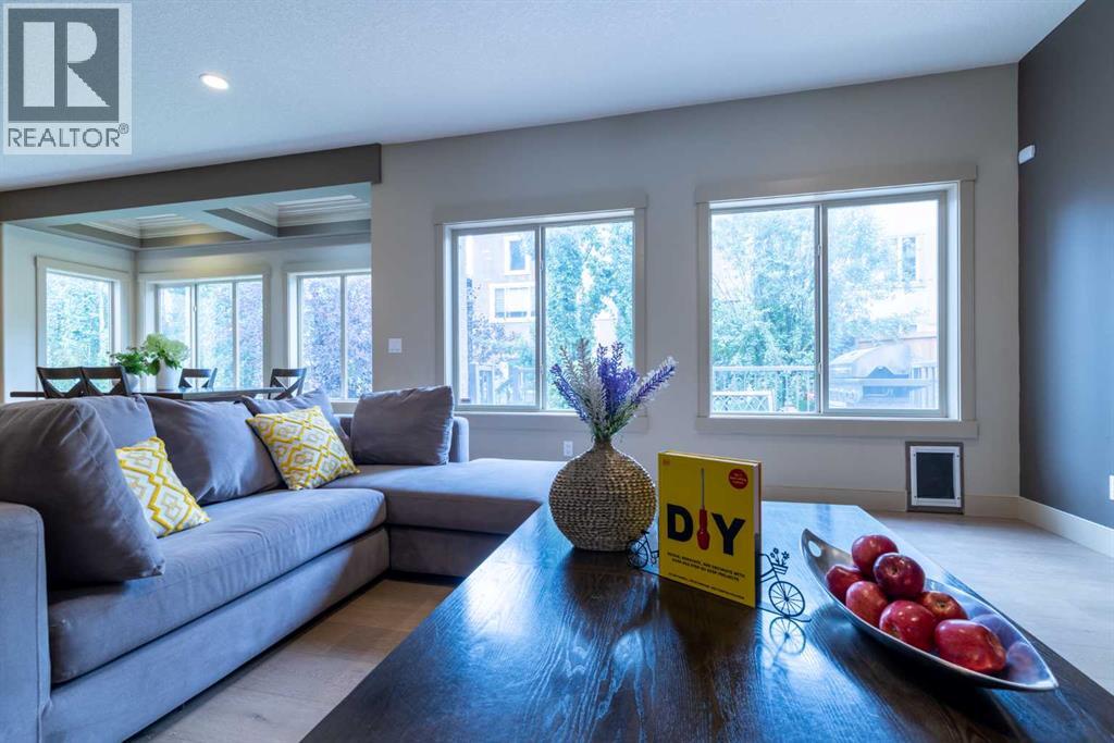 Single Family House for Sale in  Elmont Green SW Springbank Hill Calgary 
