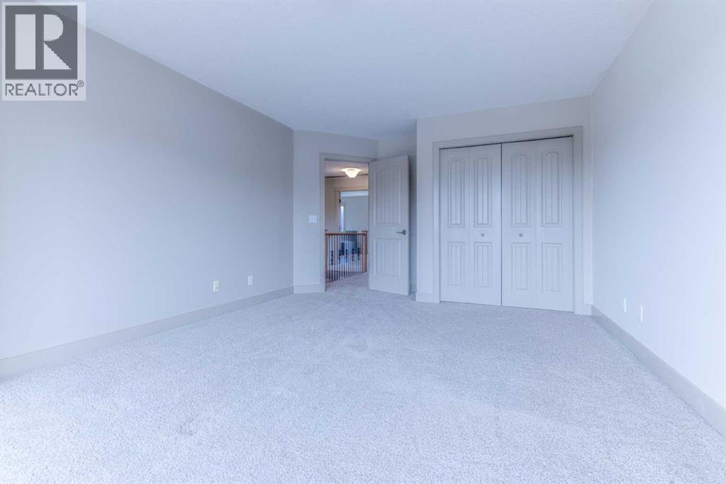 Single Family House for Sale in  Elmont Green SW Springbank Hill Calgary 