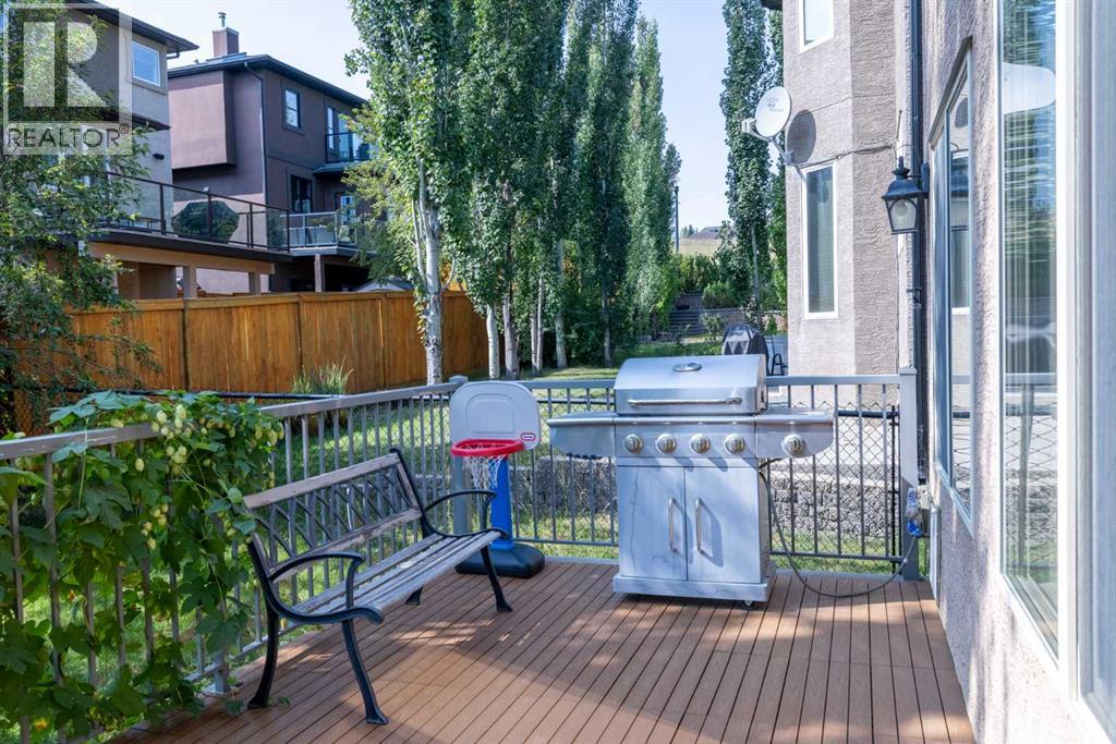 Single Family House for Sale in  Elmont Green SW Springbank Hill Calgary 