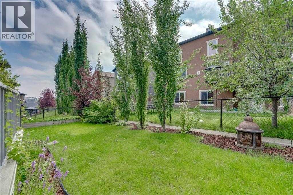 Single Family House for Sale in  Elmont Green SW Springbank Hill Calgary 