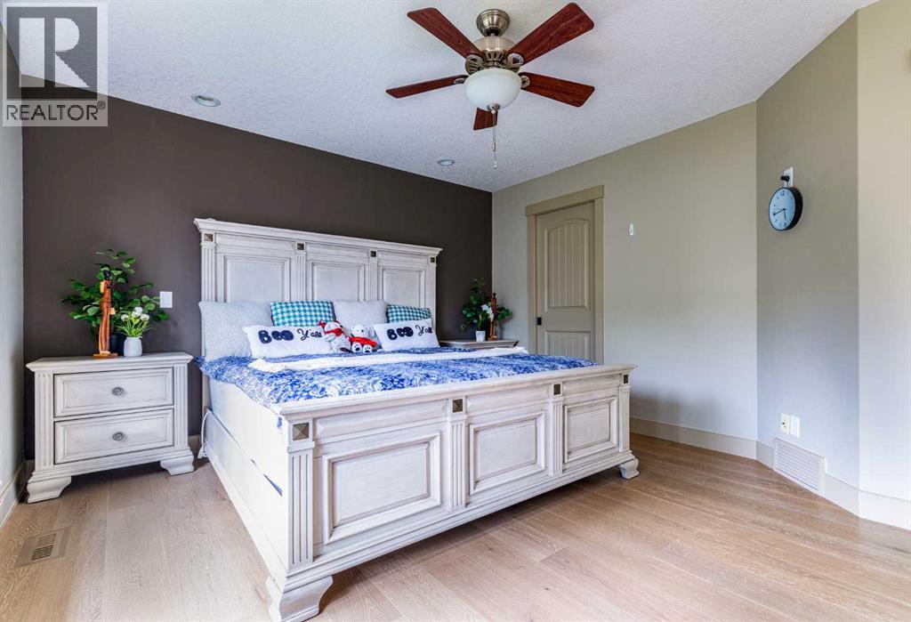 Single Family House for Sale in  Elmont Green SW Springbank Hill Calgary 