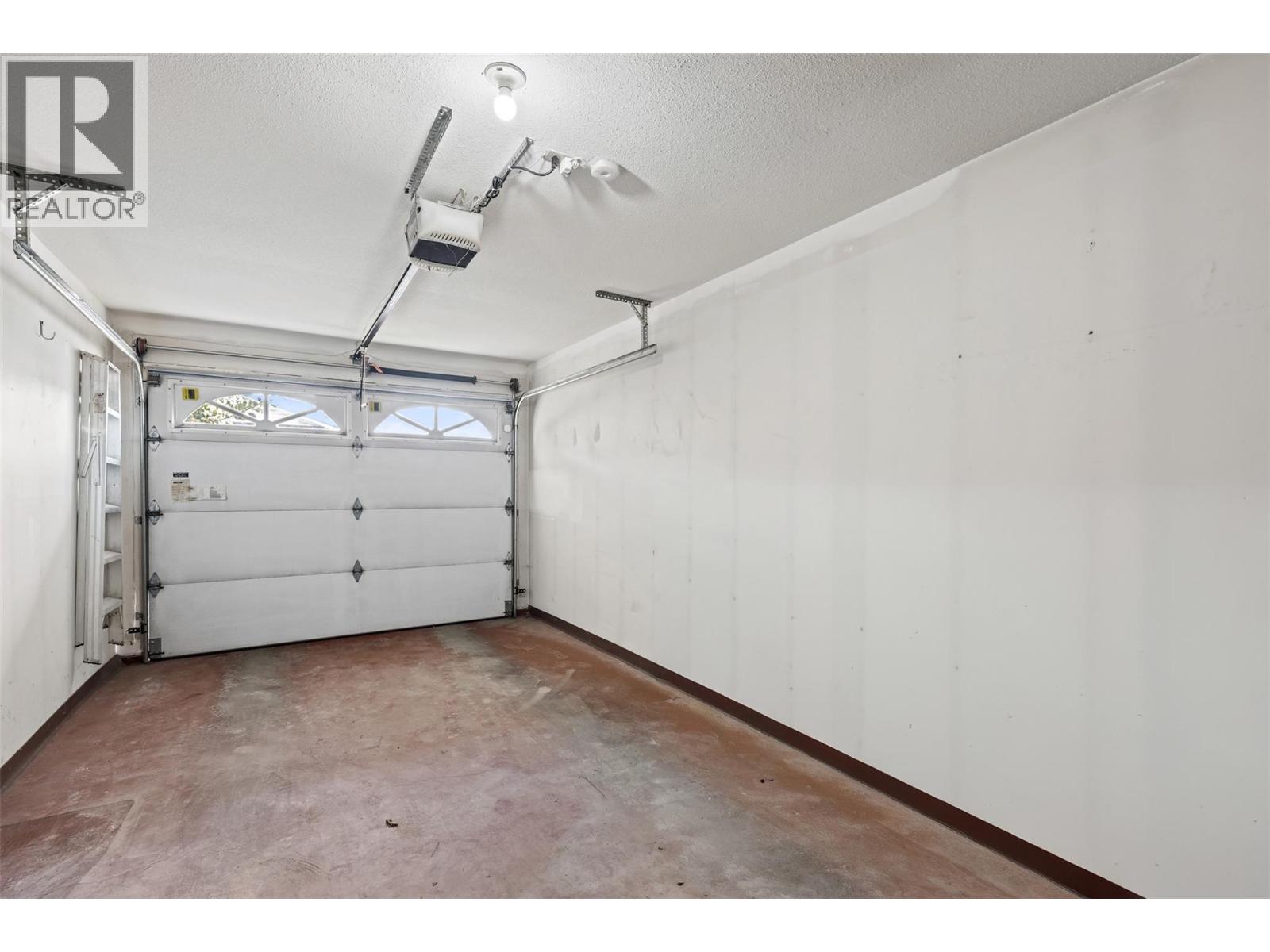 1195 14th Street Unit# 2, Kamloops
