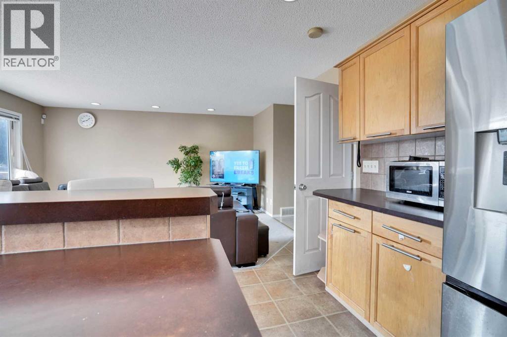 Single Family House for Sale in  Covehaven Terrace NE Coventry Hills Calgary 