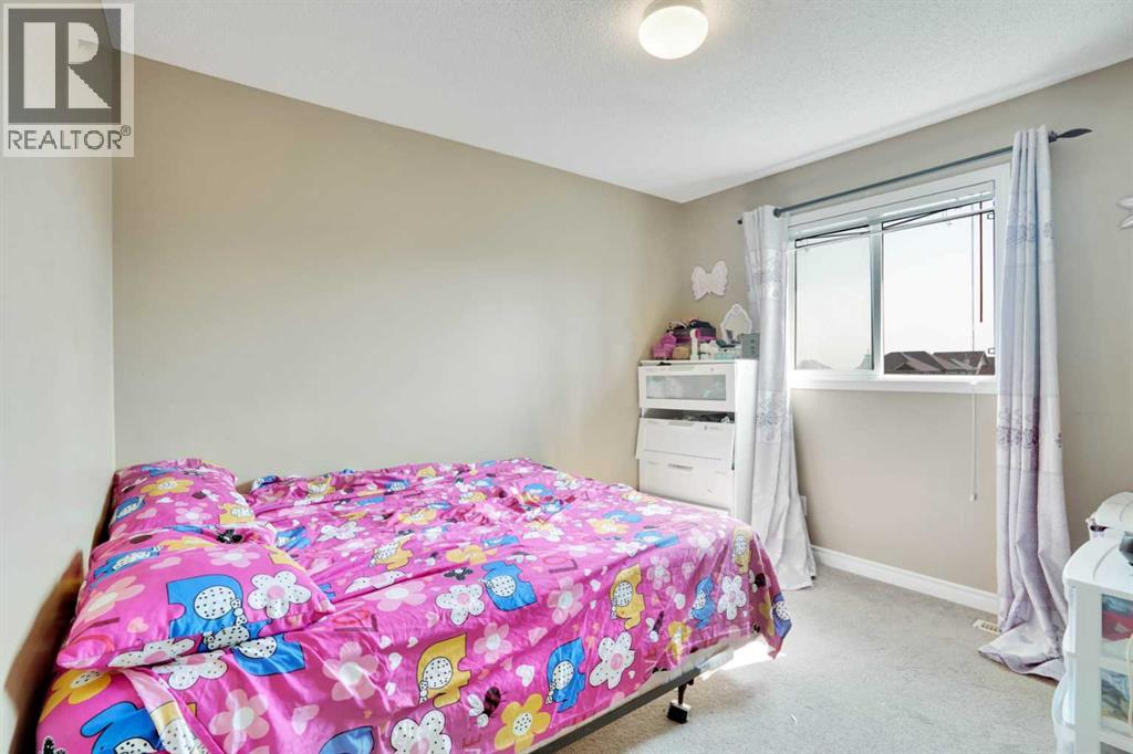 Single Family House for Sale in  Covehaven Terrace NE Coventry Hills Calgary 