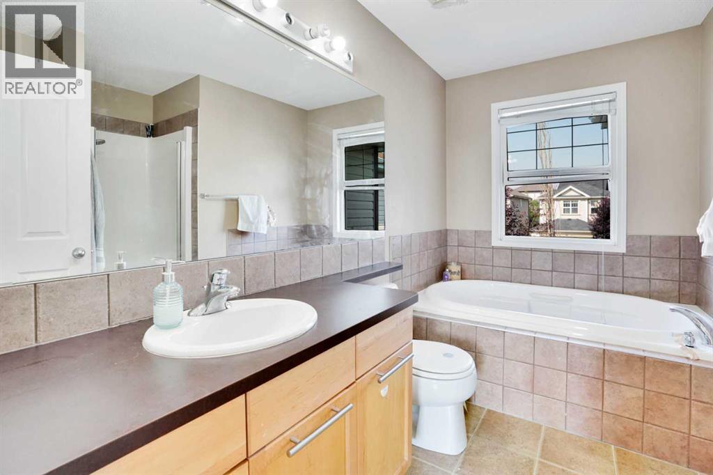 Single Family House for Sale in  Covehaven Terrace NE Coventry Hills Calgary 