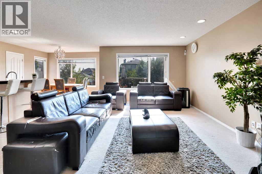 Single Family House for Sale in  Covehaven Terrace NE Coventry Hills Calgary 