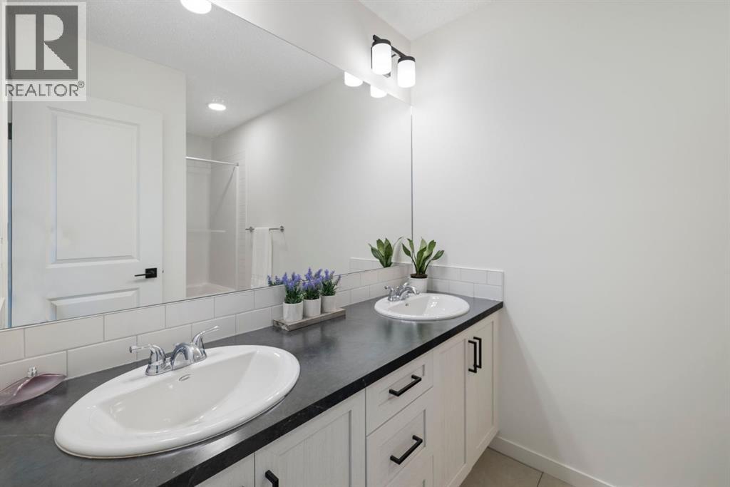 66 Willow Green Link, Cochrane