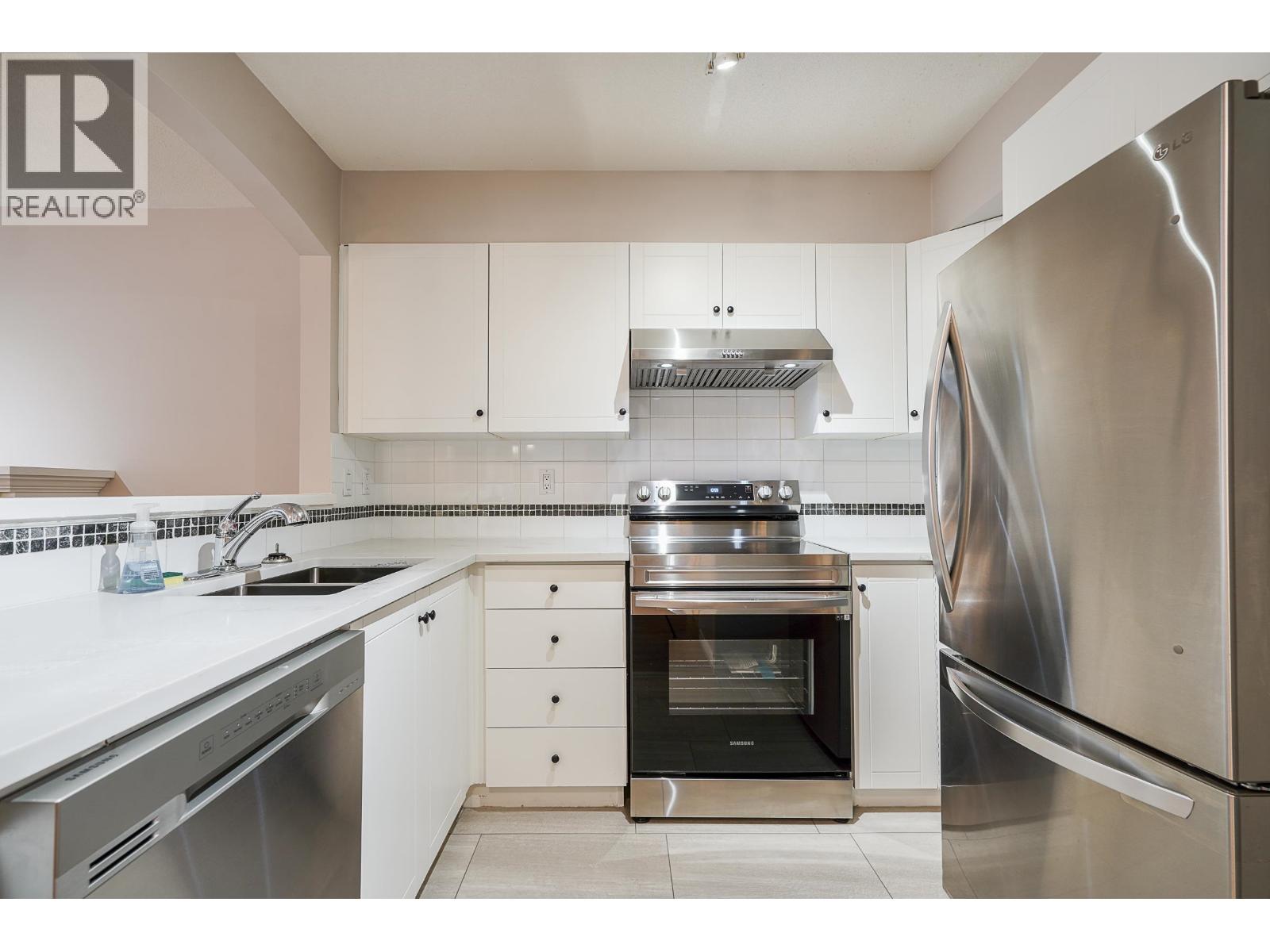 24 7128 STRIDE AVENUE, Burnaby