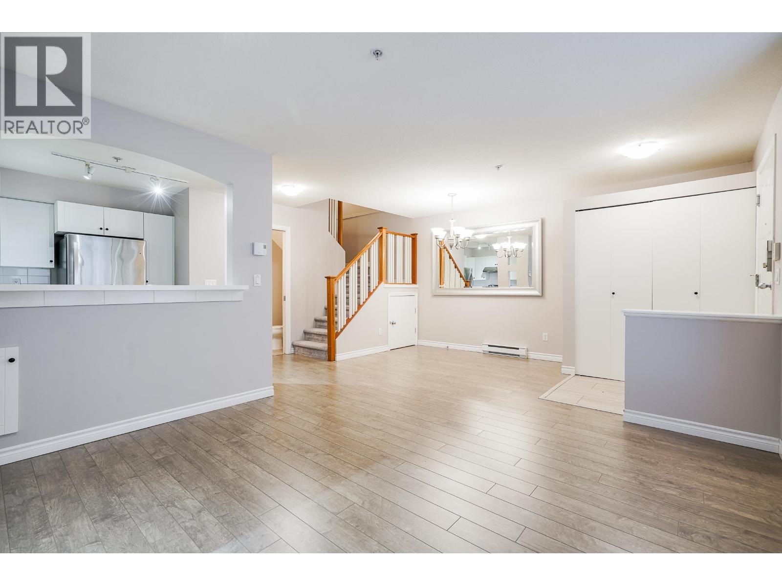 24 7128 STRIDE AVENUE, Burnaby