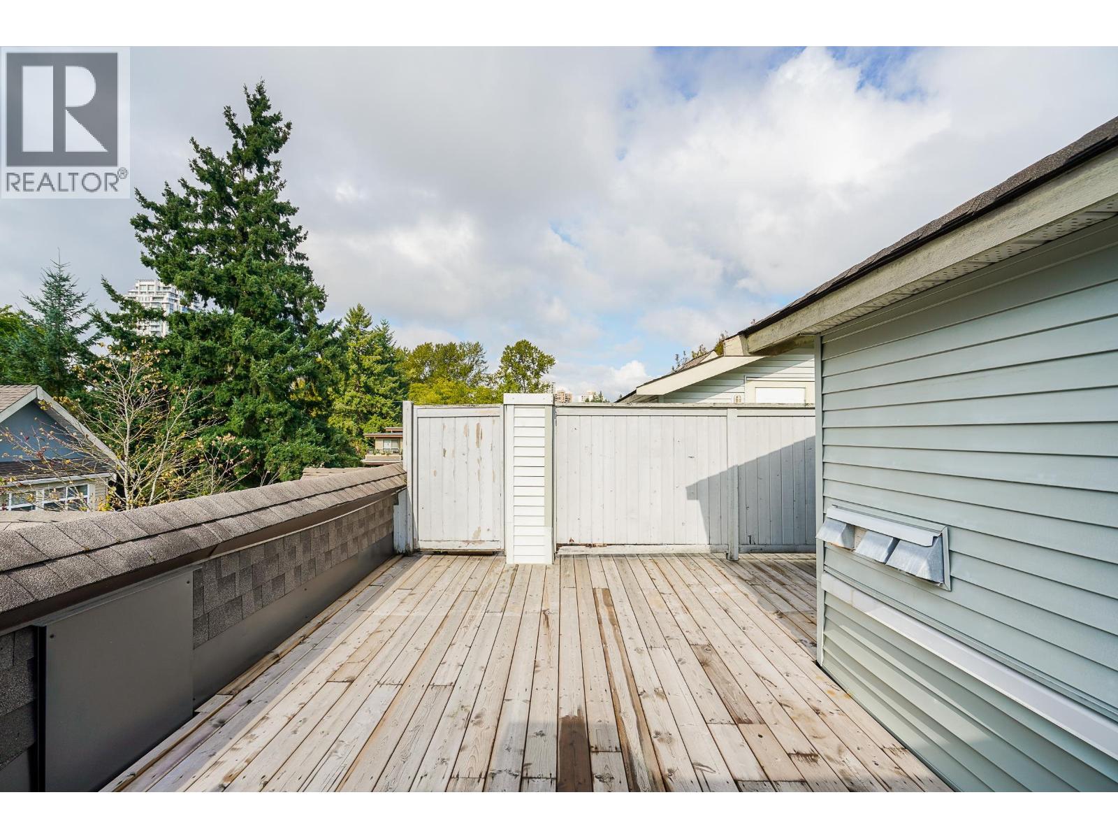 24 7128 STRIDE AVENUE, Burnaby
