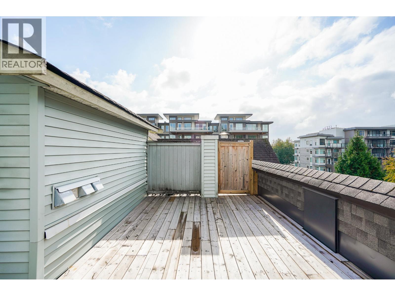 24 7128 STRIDE AVENUE, Burnaby