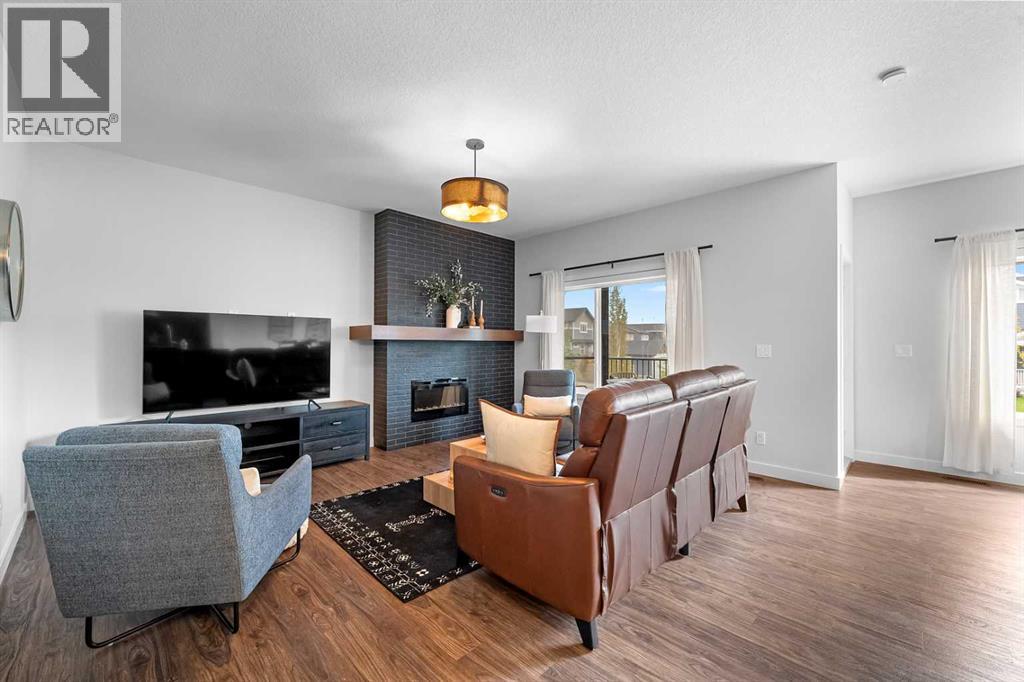 19 Sundown Crescent, Cochrane
