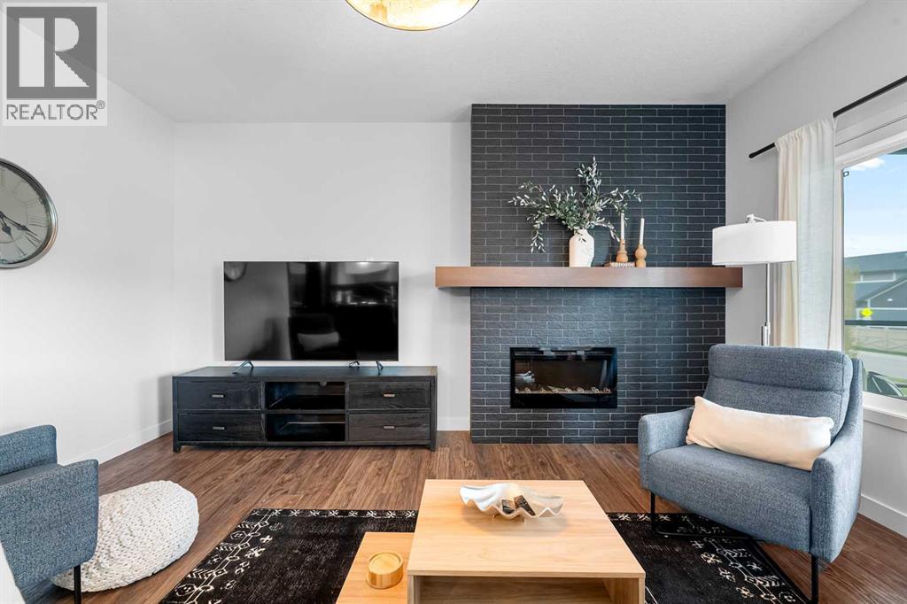 19 Sundown Crescent, Cochrane