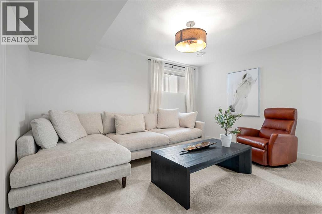 19 Sundown Crescent, Cochrane