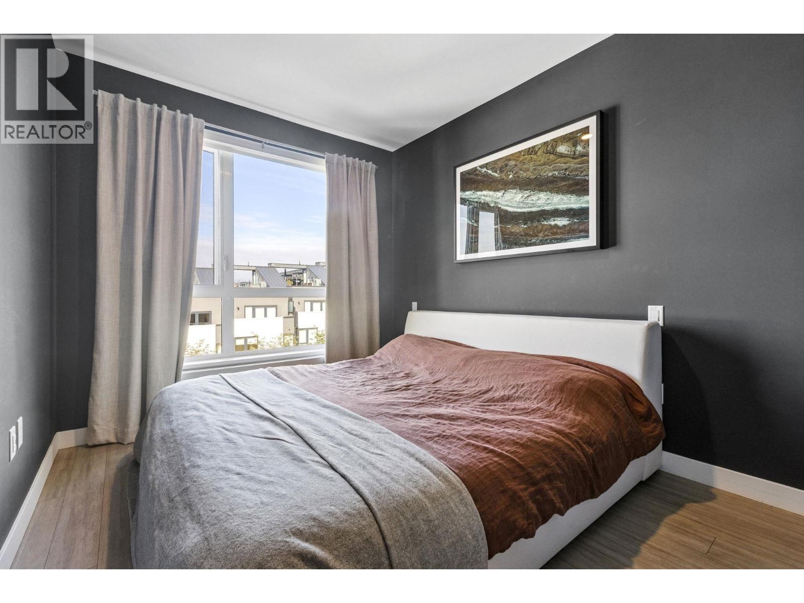 303 707 E 3 STREET, North Vancouver