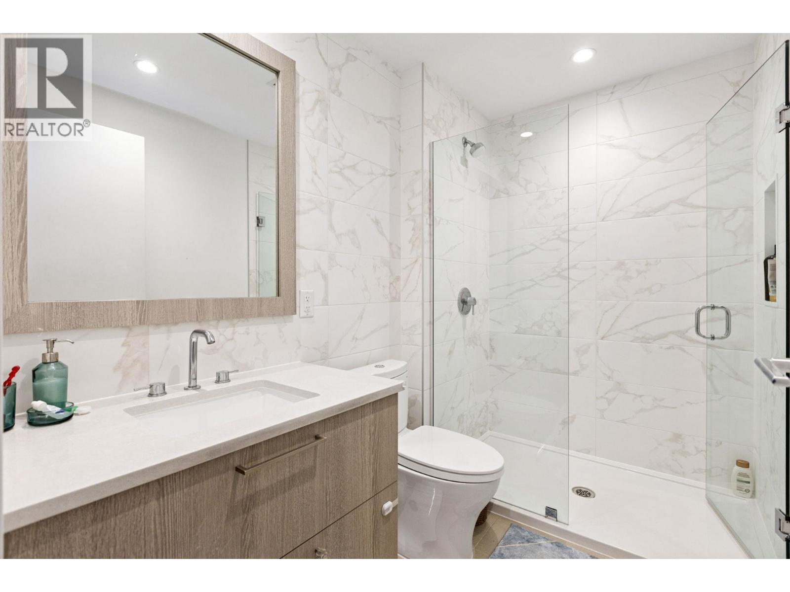 303 707 E 3 STREET, North Vancouver