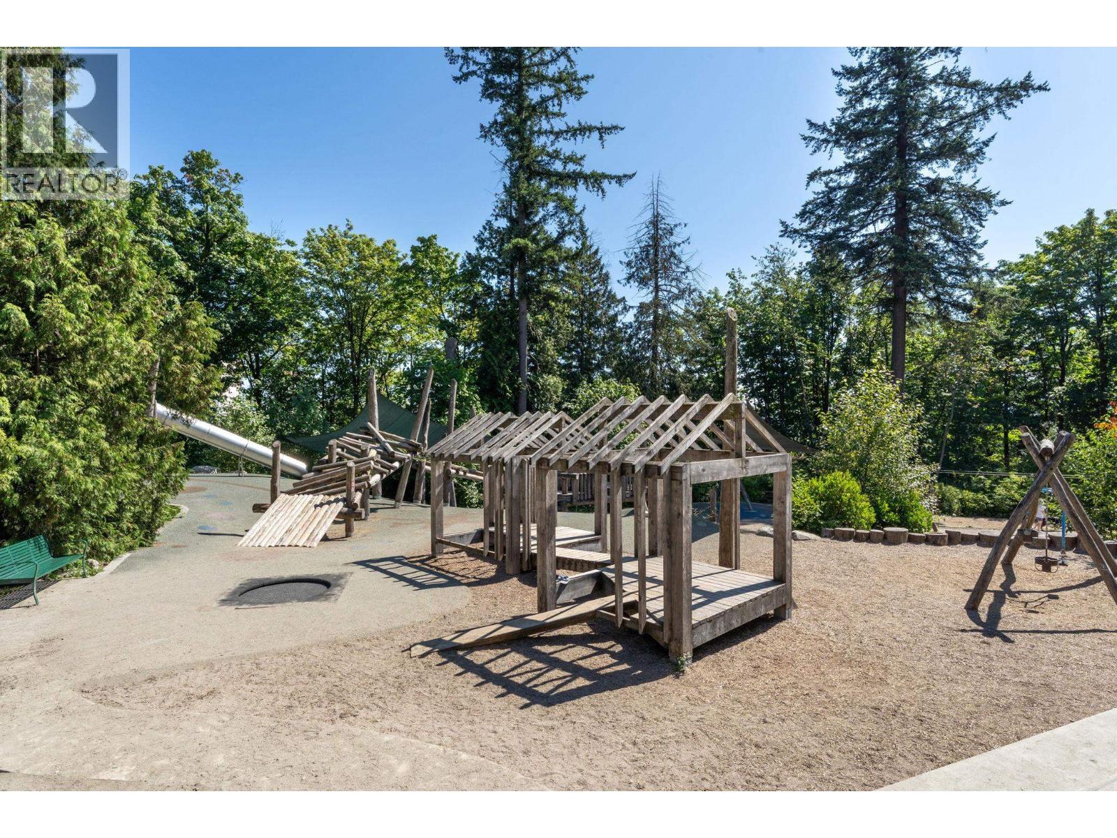 303 707 E 3 STREET, North Vancouver