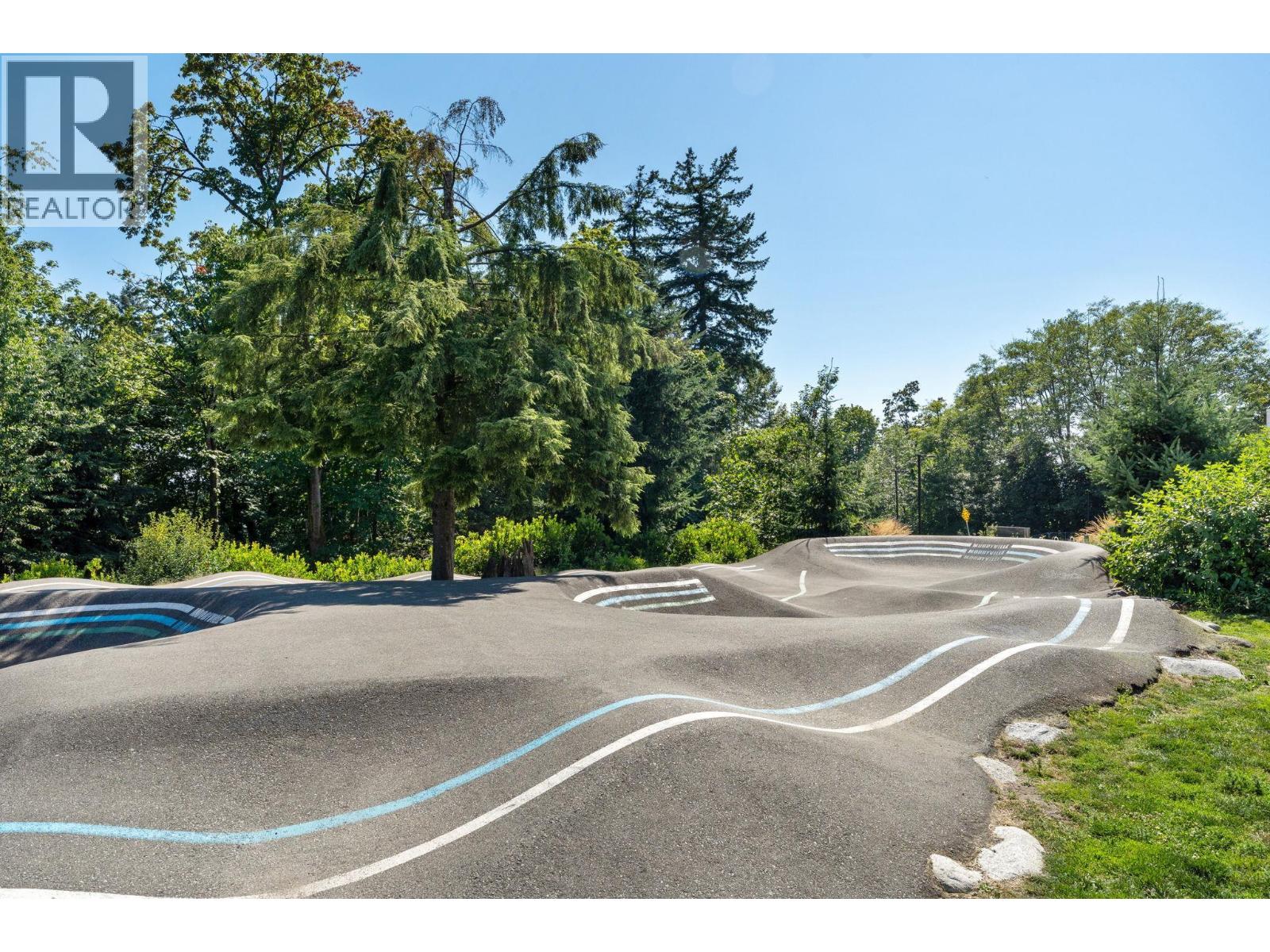 303 707 E 3 STREET, North Vancouver