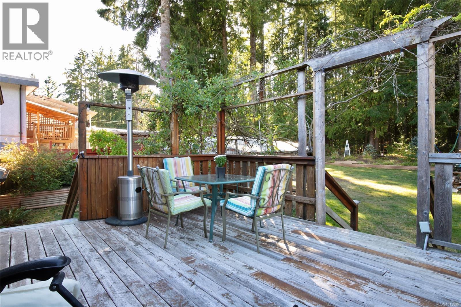 100 Boundary Rd, Lake Cowichan