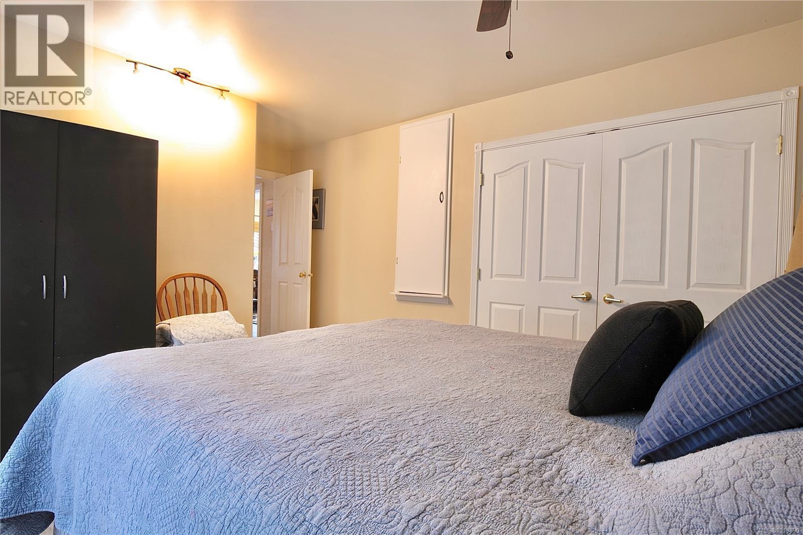 100 Boundary Rd, Lake Cowichan