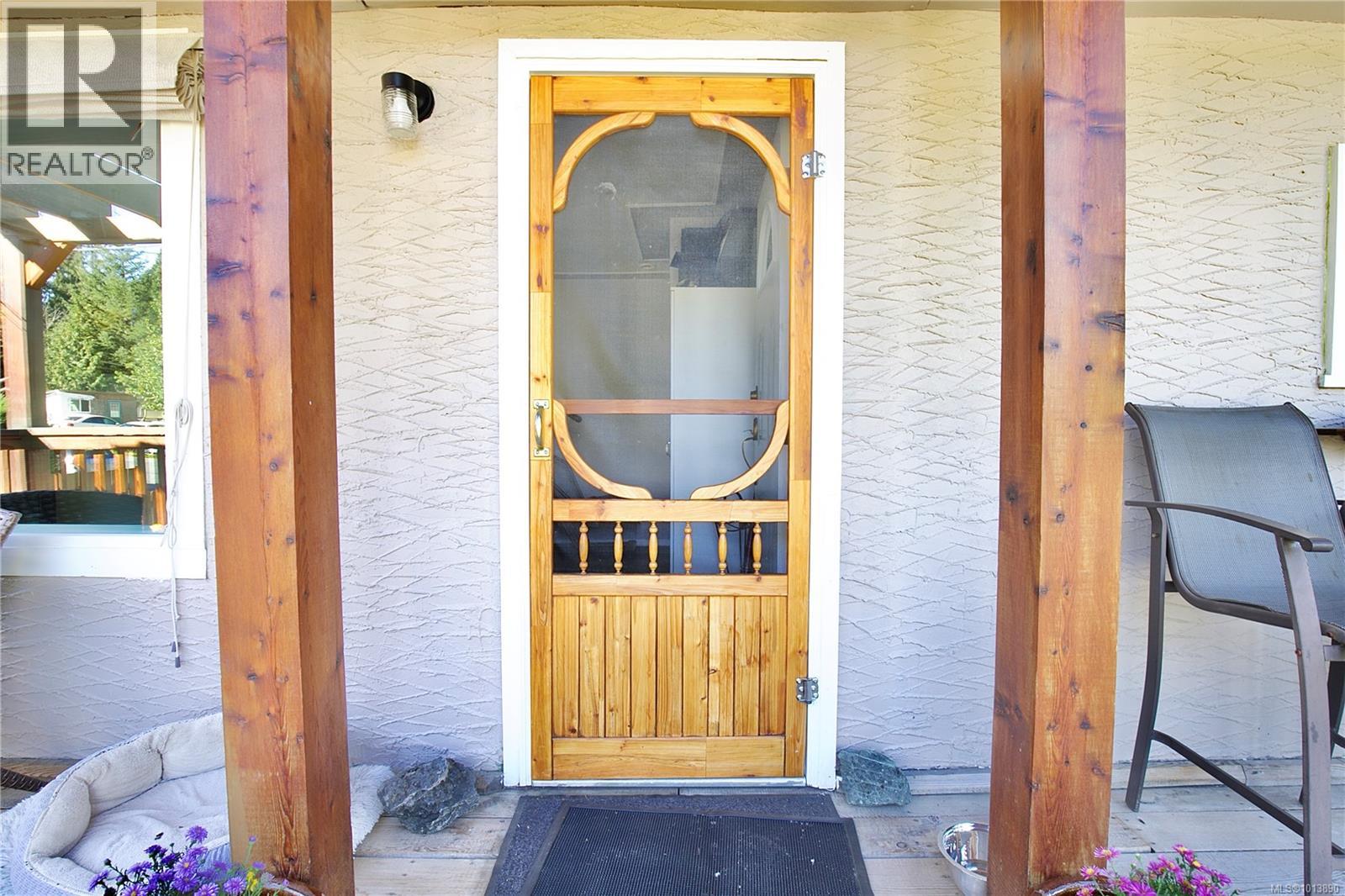 100 Boundary Rd, Lake Cowichan