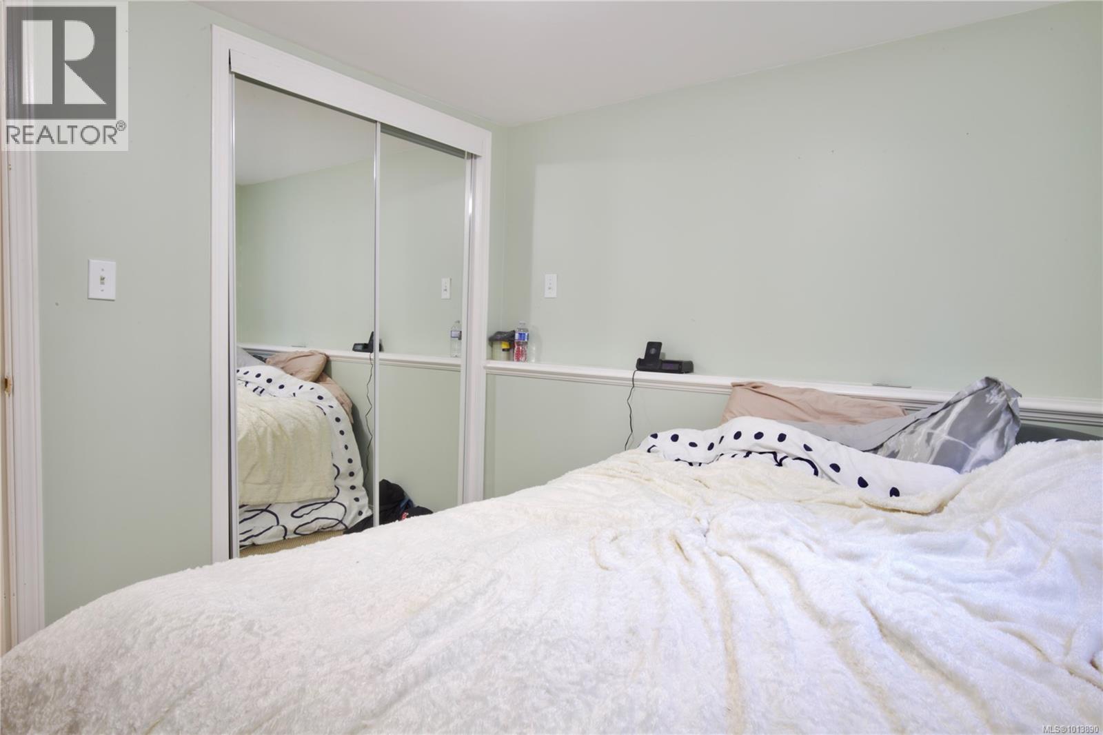 100 Boundary Rd, Lake Cowichan