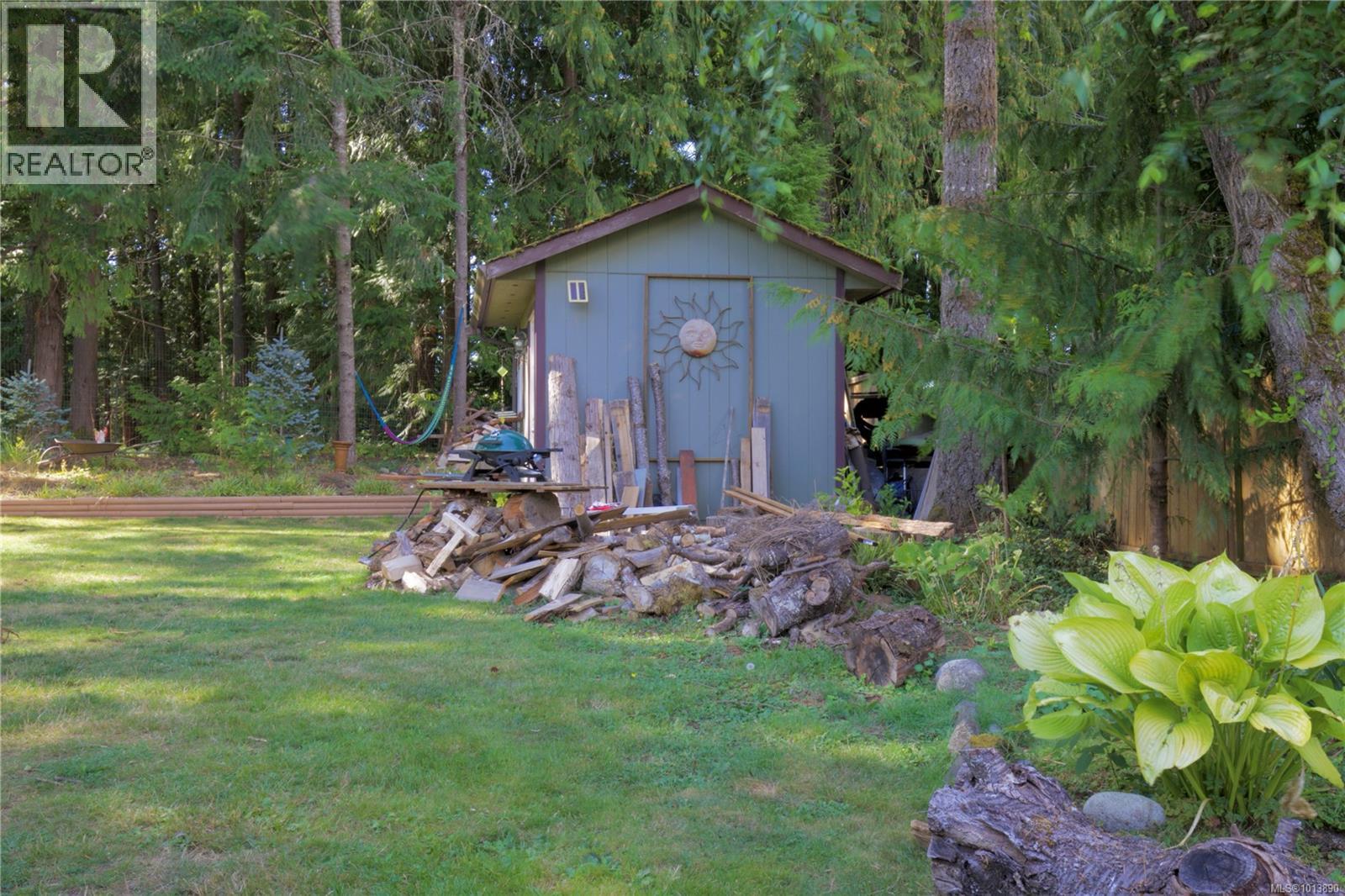 100 Boundary Rd, Lake Cowichan