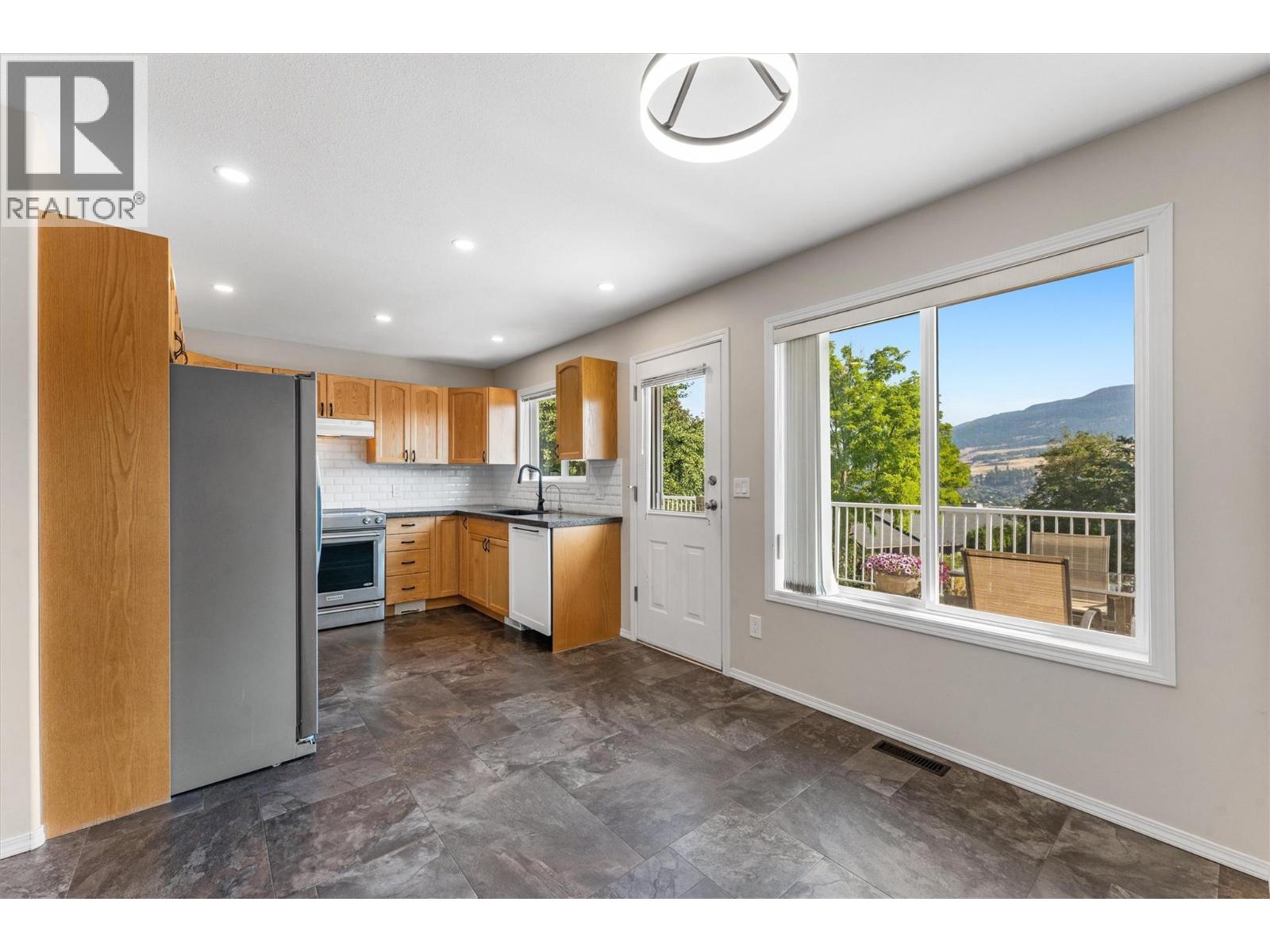  10991 Pretty Road, Lake Country