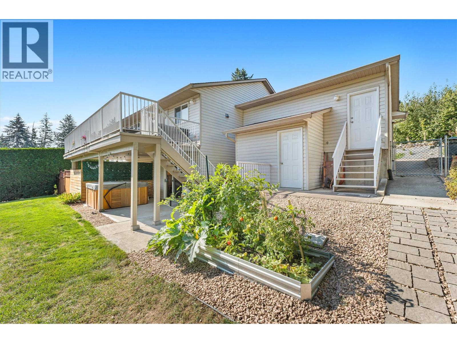  10991 Pretty Road, Lake Country