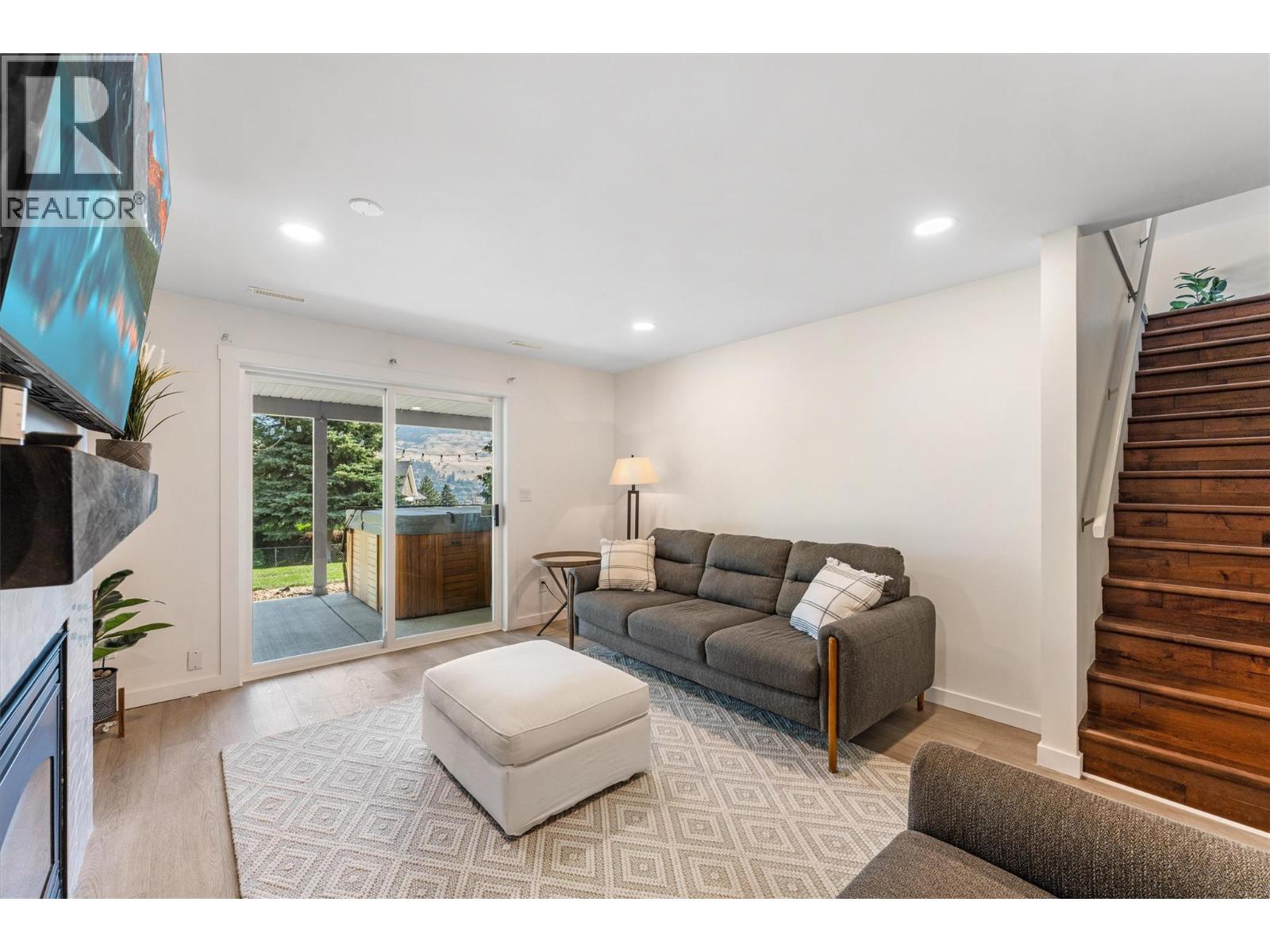  10991 Pretty Road, Lake Country